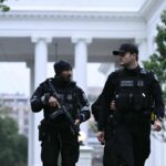 Muere sospechoso que disparó en inmediaciones de la Casa Blanca, informa Servicio Secreto de EU