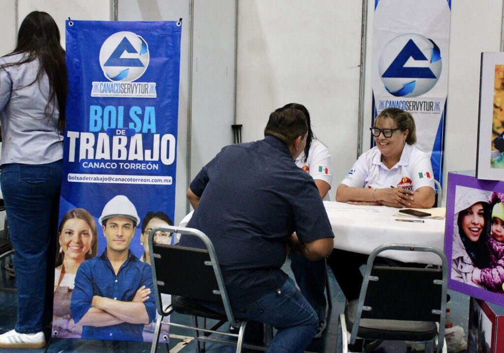 Feria del Empleo en Torreón oferta más de 800 vacantes - Comprometidos ...
