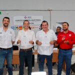 Felipe González recibe constancia de mayoría como diputado electo del Distrito 10