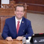 Regular uso de inteligencia artificial en la educación, impulsa Felipe González iniciativa