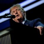 Trump promete 5,000 dólares a cada estadounidense si conserva el control del Congreso