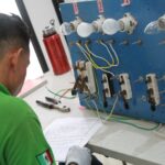 Imparten curso de electricidad en el Centro Comunitario Nueva California en Torreón